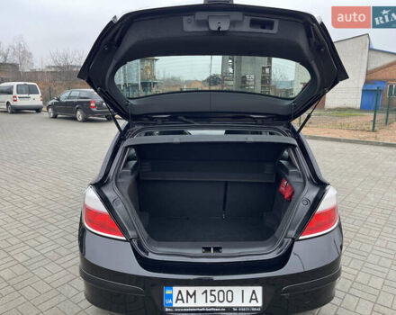 Черный Опель Астра, объемом двигателя 1.8 л и пробегом 227 тыс. км за 4900 $, фото 18 на Automoto.ua