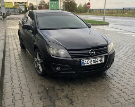 Черный Опель Астра, объемом двигателя 1.7 л и пробегом 300 тыс. км за 3500 $, фото 3 на Automoto.ua