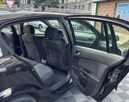 Чорний Опель Астра, об'ємом двигуна 1.6 л та пробігом 214 тис. км за 4550 $, фото 14 на Automoto.ua