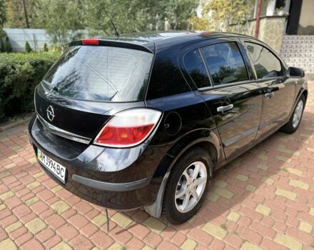 Черный Опель Астра, объемом двигателя 1.4 л и пробегом 220 тыс. км за 3900 $, фото 2 на Automoto.ua