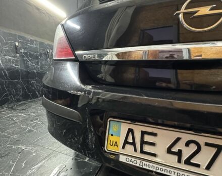 Черный Опель Астра, объемом двигателя 1.4 л и пробегом 220 тыс. км за 4500 $, фото 1 на Automoto.ua