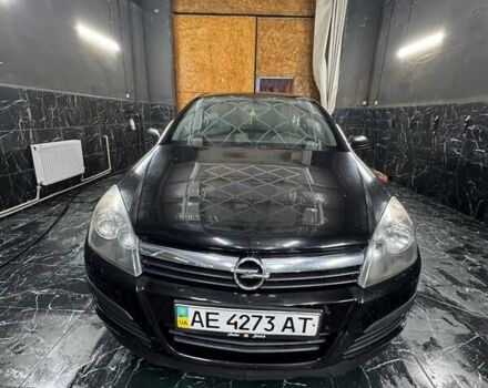 Черный Опель Астра, объемом двигателя 1.4 л и пробегом 219 тыс. км за 5000 $, фото 3 на Automoto.ua