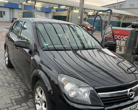 Черный Опель Астра, объемом двигателя 1.8 л и пробегом 165 тыс. км за 5500 $, фото 5 на Automoto.ua