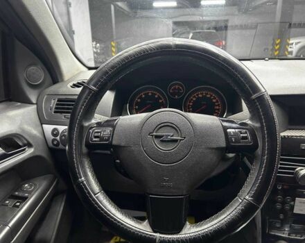 Черный Опель Астра, объемом двигателя 1.6 л и пробегом 213 тыс. км за 4300 $, фото 13 на Automoto.ua