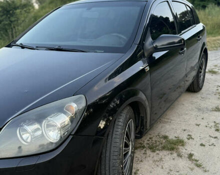 Черный Опель Астра, объемом двигателя 1.6 л и пробегом 207 тыс. км за 4200 $, фото 2 на Automoto.ua