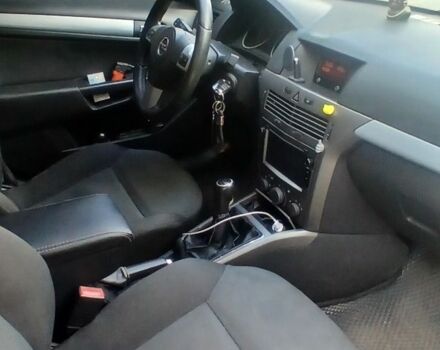Чорний Опель Астра, об'ємом двигуна 1.9 л та пробігом 276 тис. км за 4300 $, фото 10 на Automoto.ua