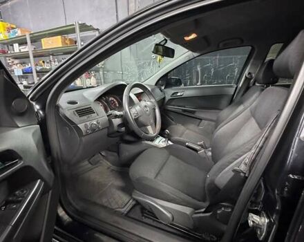 Черный Опель Астра, объемом двигателя 1.4 л и пробегом 219 тыс. км за 5000 $, фото 9 на Automoto.ua