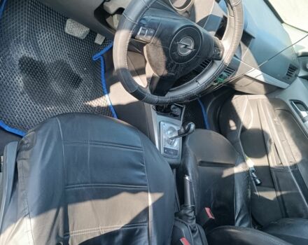 Черный Опель Астра, объемом двигателя 1.6 л и пробегом 220 тыс. км за 3000 $, фото 11 на Automoto.ua