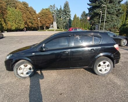 Черный Опель Астра, объемом двигателя 1.6 л и пробегом 220 тыс. км за 3000 $, фото 2 на Automoto.ua