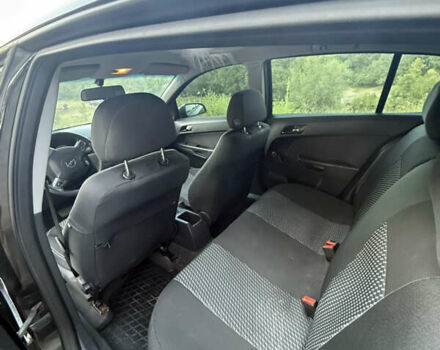 Черный Опель Астра, объемом двигателя 1.6 л и пробегом 207 тыс. км за 4200 $, фото 12 на Automoto.ua