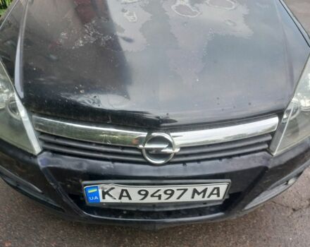 Черный Опель Астра, объемом двигателя 1.8 л и пробегом 170 тыс. км за 5000 $, фото 2 на Automoto.ua