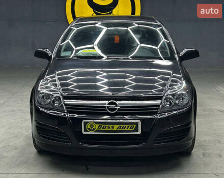 Черный Опель Астра, объемом двигателя 1.6 л и пробегом 213 тыс. км за 4300 $, фото 1 на Automoto.ua