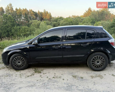 Черный Опель Астра, объемом двигателя 1.6 л и пробегом 207 тыс. км за 4200 $, фото 6 на Automoto.ua