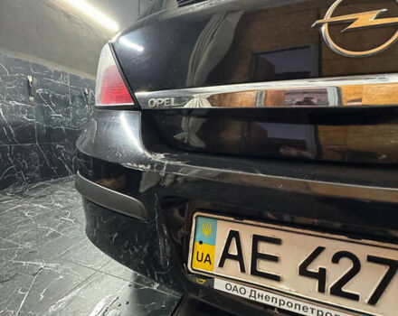 Черный Опель Астра, объемом двигателя 1.4 л и пробегом 220 тыс. км за 4700 $, фото 5 на Automoto.ua