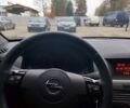 Черный Опель Астра, объемом двигателя 1.9 л и пробегом 393 тыс. км за 4200 $, фото 4 на Automoto.ua
