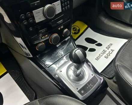 Черный Опель Астра, объемом двигателя 1.6 л и пробегом 213 тыс. км за 4300 $, фото 9 на Automoto.ua