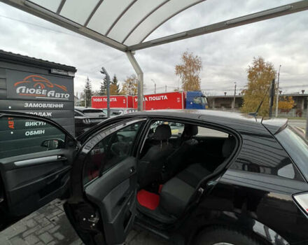 Черный Опель Астра, объемом двигателя 1.8 л и пробегом 165 тыс. км за 5500 $, фото 2 на Automoto.ua