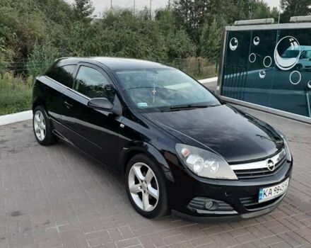 Черный Опель Астра, объемом двигателя 1.7 л и пробегом 167 тыс. км за 5600 $, фото 4 на Automoto.ua