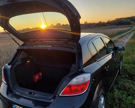 Черный Опель Астра, объемом двигателя 1.25 л и пробегом 268 тыс. км за 5000 $, фото 6 на Automoto.ua