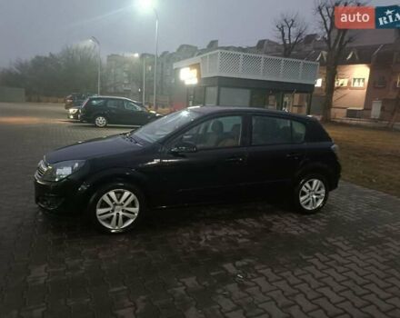 Черный Опель Астра, объемом двигателя 1.7 л и пробегом 260 тыс. км за 3999 $, фото 7 на Automoto.ua