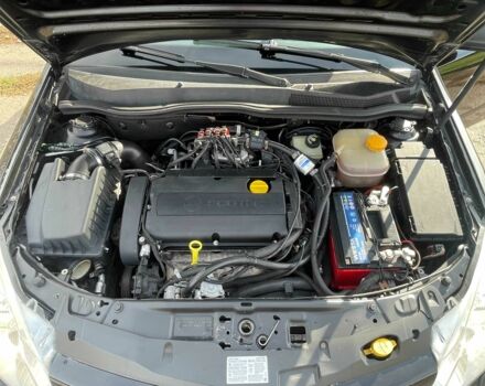 Опель Астра 2007 в Кривом Роге на Automoto.ua Черный Опель Астра, объемом двигателя 1.8 л и пробегом 220 тыс. км за 6000 $, фото 11 на Automoto.ua