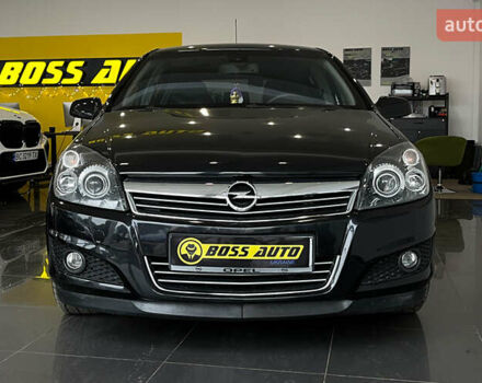 Черный Опель Астра, объемом двигателя 1.8 л и пробегом 224 тыс. км за 6999 $, фото 1 на Automoto.ua