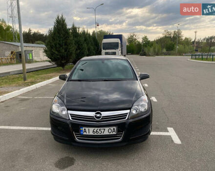 Черный Опель Астра, объемом двигателя 1.36 л и пробегом 258 тыс. км за 4200 $, фото 4 на Automoto.ua