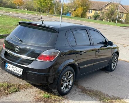 Опель Астра 2007 в Кривом Роге на Automoto.ua Черный Опель Астра, объемом двигателя 1.8 л и пробегом 220 тыс. км за 6000 $, фото 3 на Automoto.ua