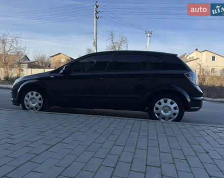 Черный Опель Астра, объемом двигателя 1.3 л и пробегом 308 тыс. км за 4600 $, фото 2 на Automoto.ua