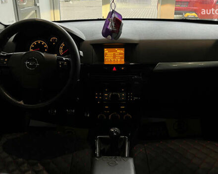 Черный Опель Астра, объемом двигателя 1.8 л и пробегом 224 тыс. км за 6999 $, фото 9 на Automoto.ua