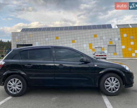 Черный Опель Астра, объемом двигателя 1.36 л и пробегом 258 тыс. км за 4200 $, фото 1 на Automoto.ua