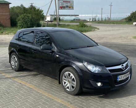 Черный Опель Астра, объемом двигателя 1.6 л и пробегом 170 тыс. км за 5150 $, фото 1 на Automoto.ua