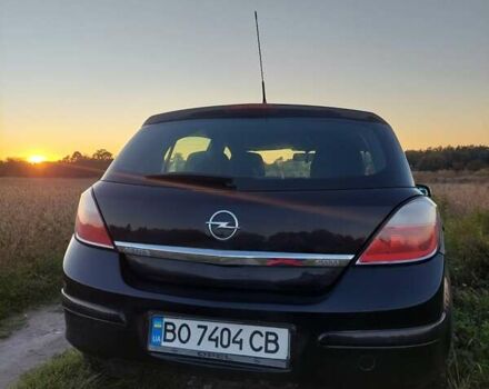 Черный Опель Астра, объемом двигателя 1.25 л и пробегом 268 тыс. км за 5000 $, фото 7 на Automoto.ua