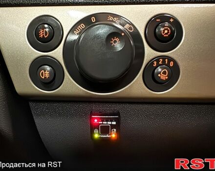 Черный Опель Астра, объемом двигателя 1.6 л и пробегом 219 тыс. км за 5900 $, фото 8 на Automoto.ua