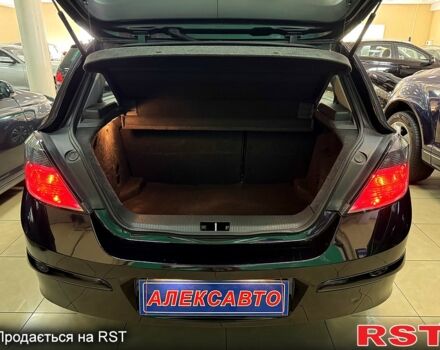 Черный Опель Астра, объемом двигателя 1.6 л и пробегом 219 тыс. км за 5900 $, фото 4 на Automoto.ua