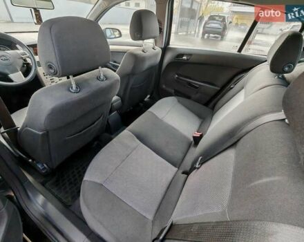 Черный Опель Астра, объемом двигателя 1.6 л и пробегом 194 тыс. км за 5300 $, фото 25 на Automoto.ua