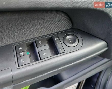 Черный Опель Астра, объемом двигателя 1.6 л и пробегом 194 тыс. км за 5300 $, фото 27 на Automoto.ua