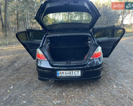Черный Опель Астра, объемом двигателя 1.8 л и пробегом 250 тыс. км за 5700 $, фото 7 на Automoto.ua