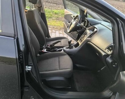 Черный Опель Астра, объемом двигателя 1.6 л и пробегом 255 тыс. км за 2700 $, фото 5 на Automoto.ua