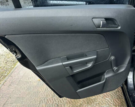 Черный Опель Астра, объемом двигателя 1.4 л и пробегом 220 тыс. км за 4350 $, фото 15 на Automoto.ua