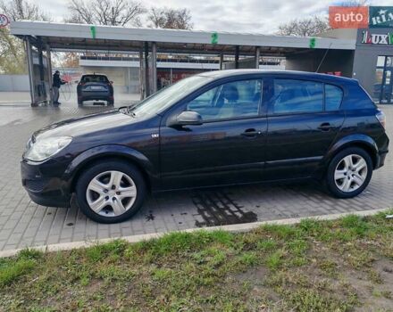 Черный Опель Астра, объемом двигателя 1.6 л и пробегом 194 тыс. км за 5300 $, фото 3 на Automoto.ua