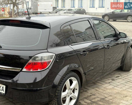 Черный Опель Астра, объемом двигателя 1.6 л и пробегом 245 тыс. км за 5650 $, фото 6 на Automoto.ua