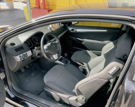 Опель Астра 2009 в Ровно на Automoto.ua Черный Опель Астра, объемом двигателя 1.6 л и пробегом 208 тыс. км за 5800 $, фото 14 на Automoto.ua