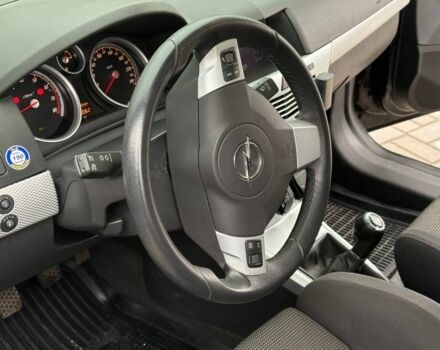 Черный Опель Астра, объемом двигателя 1.6 л и пробегом 246 тыс. км за 5650 $, фото 8 на Automoto.ua