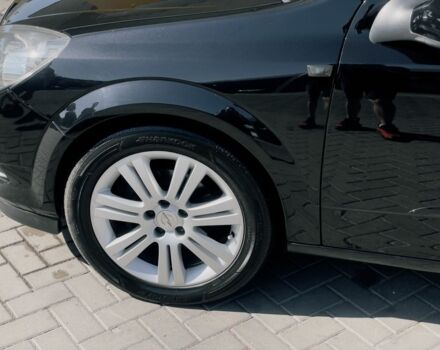 Опель Астра 2009 в Ровно на Automoto.ua Черный Опель Астра, объемом двигателя 1.6 л и пробегом 208 тыс. км за 5800 $, фото 12 на Automoto.ua