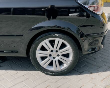 Опель Астра 2009 в Ровно на Automoto.ua Черный Опель Астра, объемом двигателя 1.6 л и пробегом 208 тыс. км за 5800 $, фото 10 на Automoto.ua