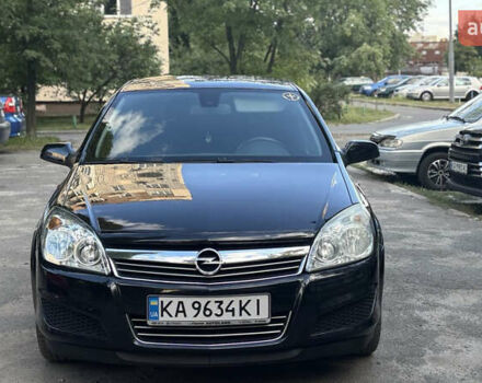 Черный Опель Астра, объемом двигателя 1.6 л и пробегом 253 тыс. км за 5500 $, фото 3 на Automoto.ua