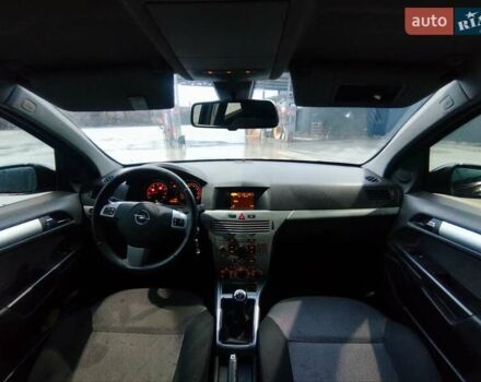 Чорний Опель Астра, об'ємом двигуна 1.6 л та пробігом 253 тис. км за 5900 $, фото 5 на Automoto.ua