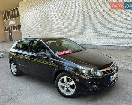 Черный Опель Астра, объемом двигателя 1.6 л и пробегом 225 тыс. км за 6000 $, фото 11 на Automoto.ua
