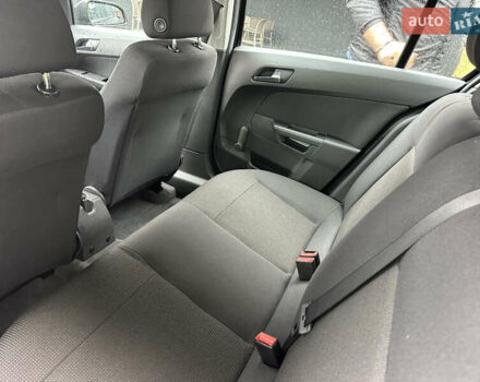 Черный Опель Астра, объемом двигателя 1.6 л и пробегом 98 тыс. км за 6150 $, фото 19 на Automoto.ua